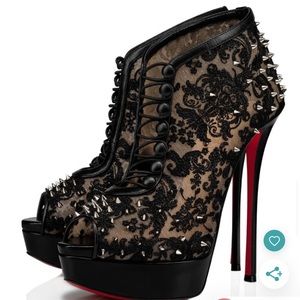 Size 38 Louboutin lace booties Tip Top Alta 150 Rete/Dent. Wore once.